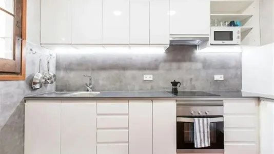 Rooms in Barcelona Eixample - photo 8