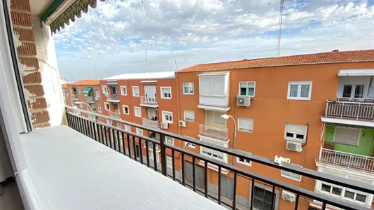 Rooms in Madrid San Blas - photo 6