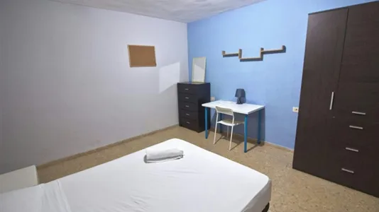 Rooms in Valencia Algirós - photo 2