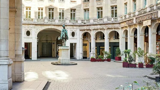 Rooms in Paris 9ème arrondissement - photo 9