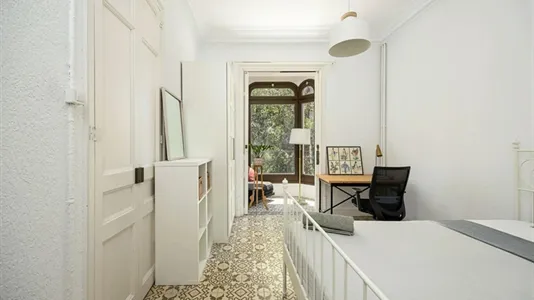 Rooms in Barcelona Eixample - photo 4