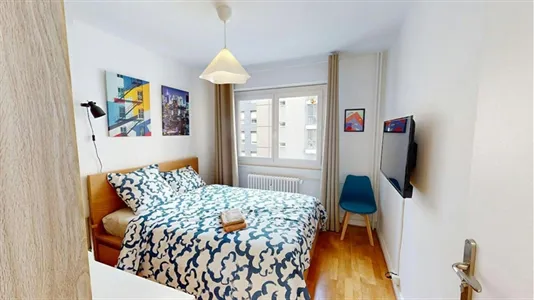 Rooms in Saint-Julien-en-Genevois - photo 3