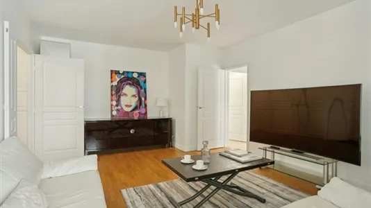 Apartments in Paris 16ème arrondissement (South) - photo 8