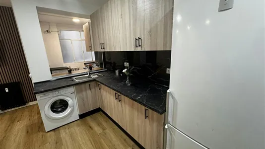 Rooms in Madrid Centro - photo 10