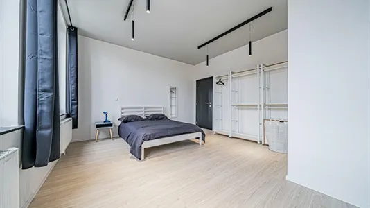 Rooms in Charleroi - photo 5