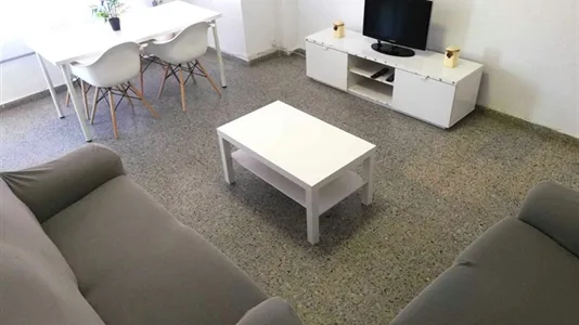 Rooms in Valencia Algirós - photo 5