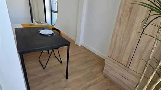 Rooms in Parla - photo 8