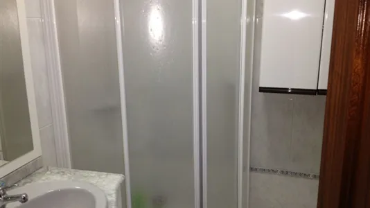 Rooms in Málaga - photo 10