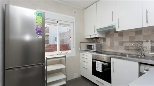 Rooms in Madrid Tetuán - photo 8