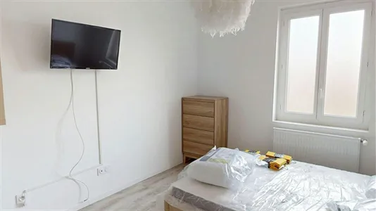 Rooms in Saint-Étienne - photo 2