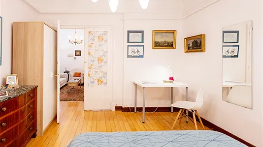 Rooms in Bilbao - photo 6