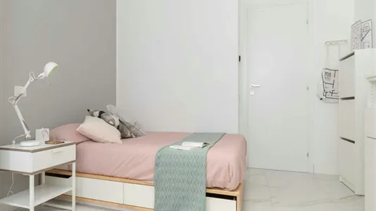 Rooms in Milano Zona 5 - Vigentino, Chiaravalle, Gratosoglio - photo 3