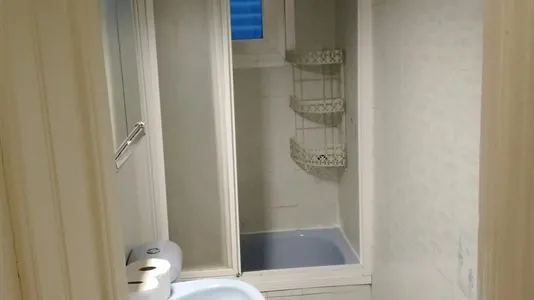 Rooms in Madrid Centro - photo 8