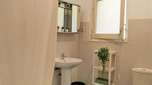 Rooms in Madrid Salamanca - photo 9