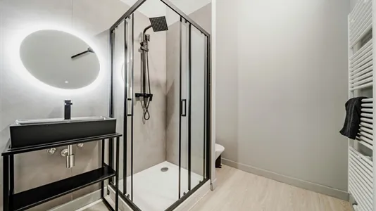 Rooms in Charleroi - photo 4