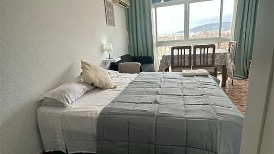 Rooms in Málaga - photo 5