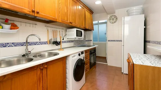 Rooms in Granada - photo 6