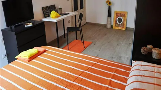 Rooms in Milano Zona 2 - Stazione Centrale, Gorla, Turro, Greco, Crescenzago - photo 7