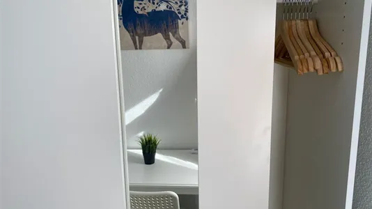 Rooms in Madrid Hortaleza - photo 4