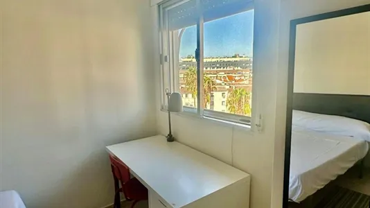 Rooms in Málaga - photo 4