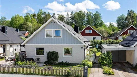Houses in Sigtuna - photo 1