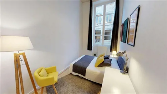 Rooms in Lyon - photo 2