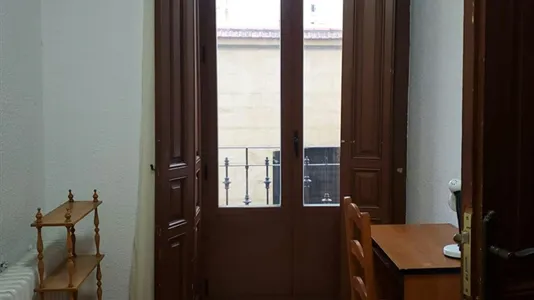 Rooms in Madrid Centro - photo 3