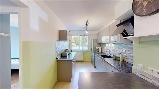 Rooms in Saint-Julien-en-Genevois - photo 9