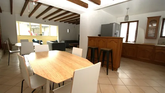 Houses in Angers - photo 10