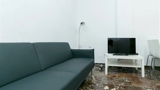 Rooms in Granada - photo 5