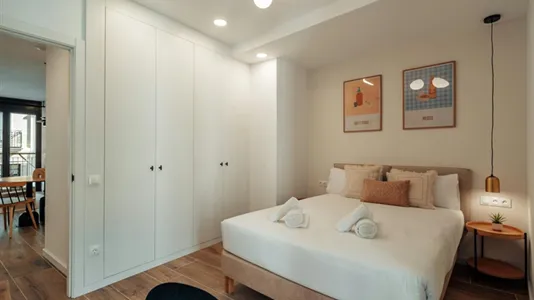 Apartments in Barcelona Ciutat Vella - photo 8
