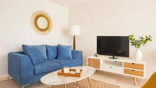 Apartments in Nîmes - photo 3