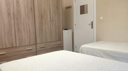 Rooms in Madrid Puente de Vallecas - photo 4