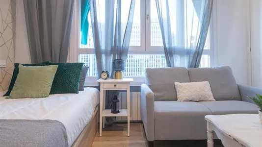 Rooms in Madrid Chamartín - photo 7