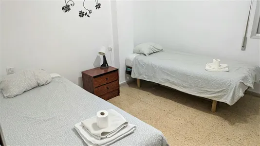 Rooms in Burjassot - photo 8