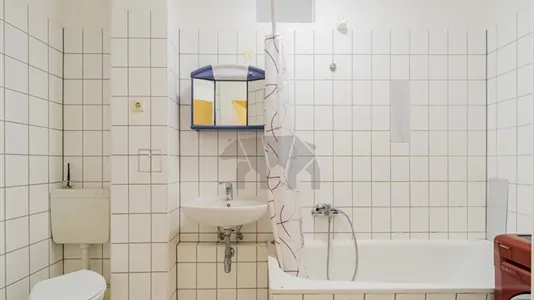 Apartments in Location is not specified - photo 9