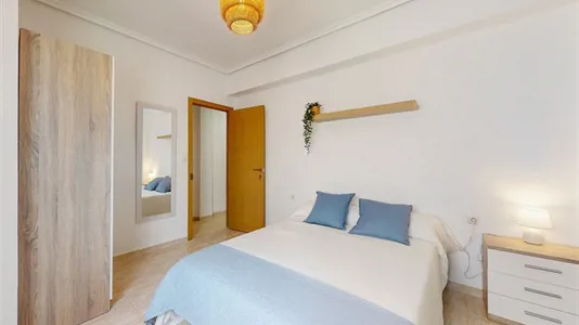 Rooms in Castellón de la Plana/Castelló de la Plana - photo 2