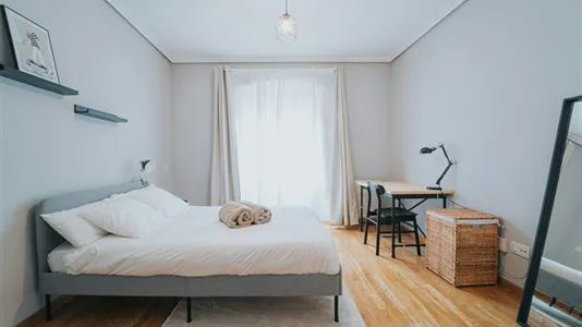 Rooms in Madrid Centro - photo 2