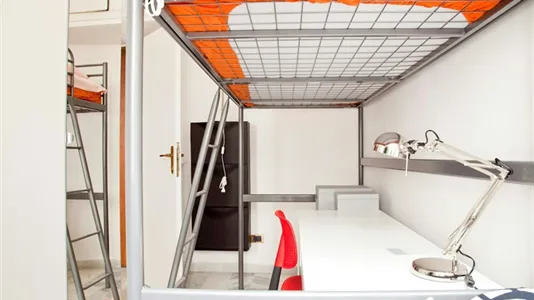 Rooms in Roma Municipio II – Parioli/Nomentano - photo 5