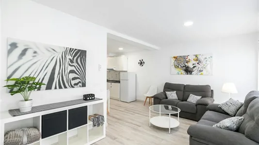 Apartments in Barcelona Eixample - photo 2