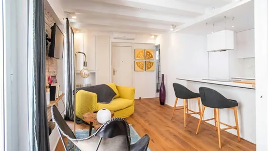 Apartments in Barcelona Ciutat Vella - photo 5