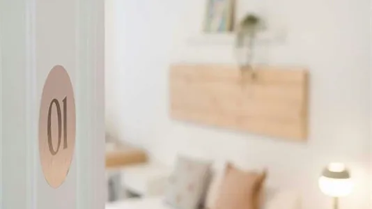 Rooms in Madrid Centro - photo 1