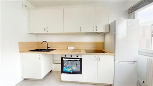 Apartments in Lyon - photo 2