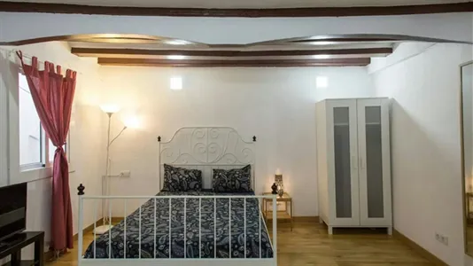 Apartments in Barcelona Ciutat Vella - photo 5