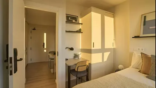 Rooms in Madrid Centro - photo 6