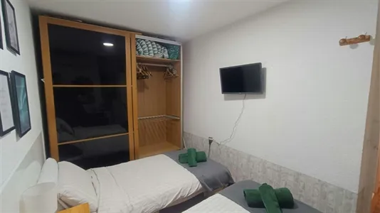 Rooms in Madrid Centro - photo 4