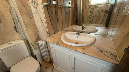 Rooms in Madrid Retiro - photo 10