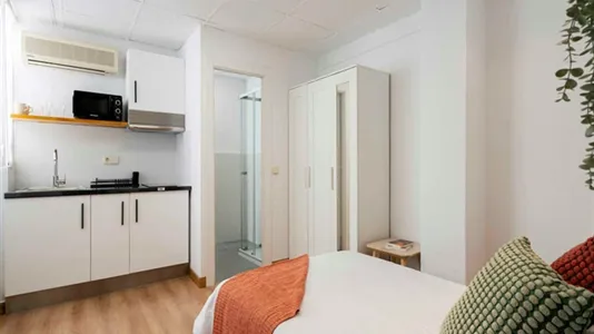 Rooms in Madrid Chamartín - photo 4