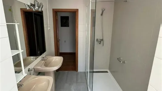 Rooms in Madrid Salamanca - photo 7