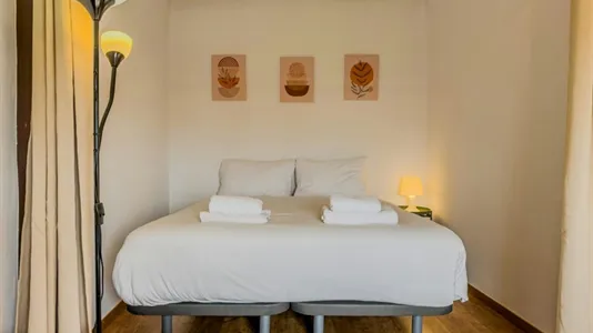 Apartments in Barcelona Ciutat Vella - photo 4